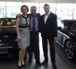 Встреча бизнесменов в автосалоне Porsche